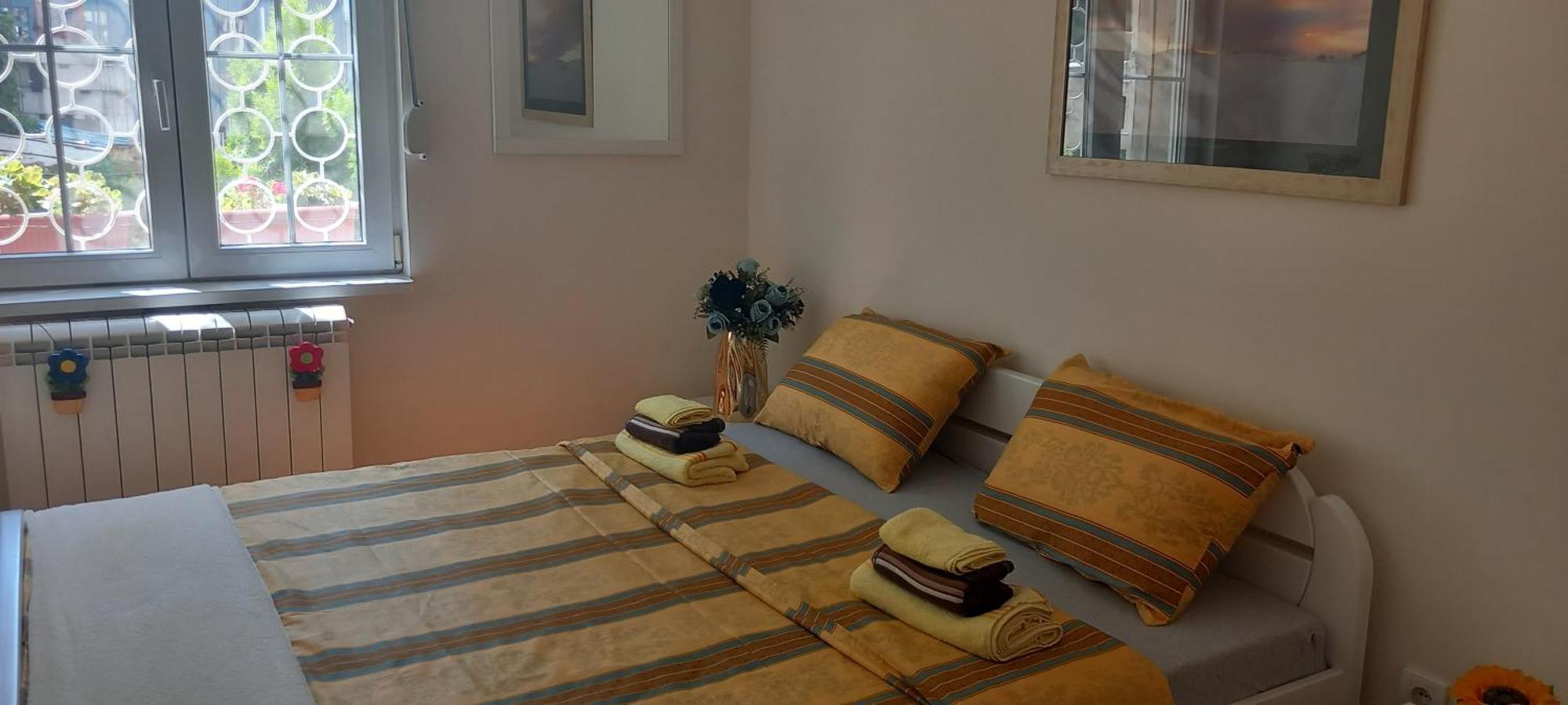 Appartamento Apartman Kruna Belgrado Esterno foto